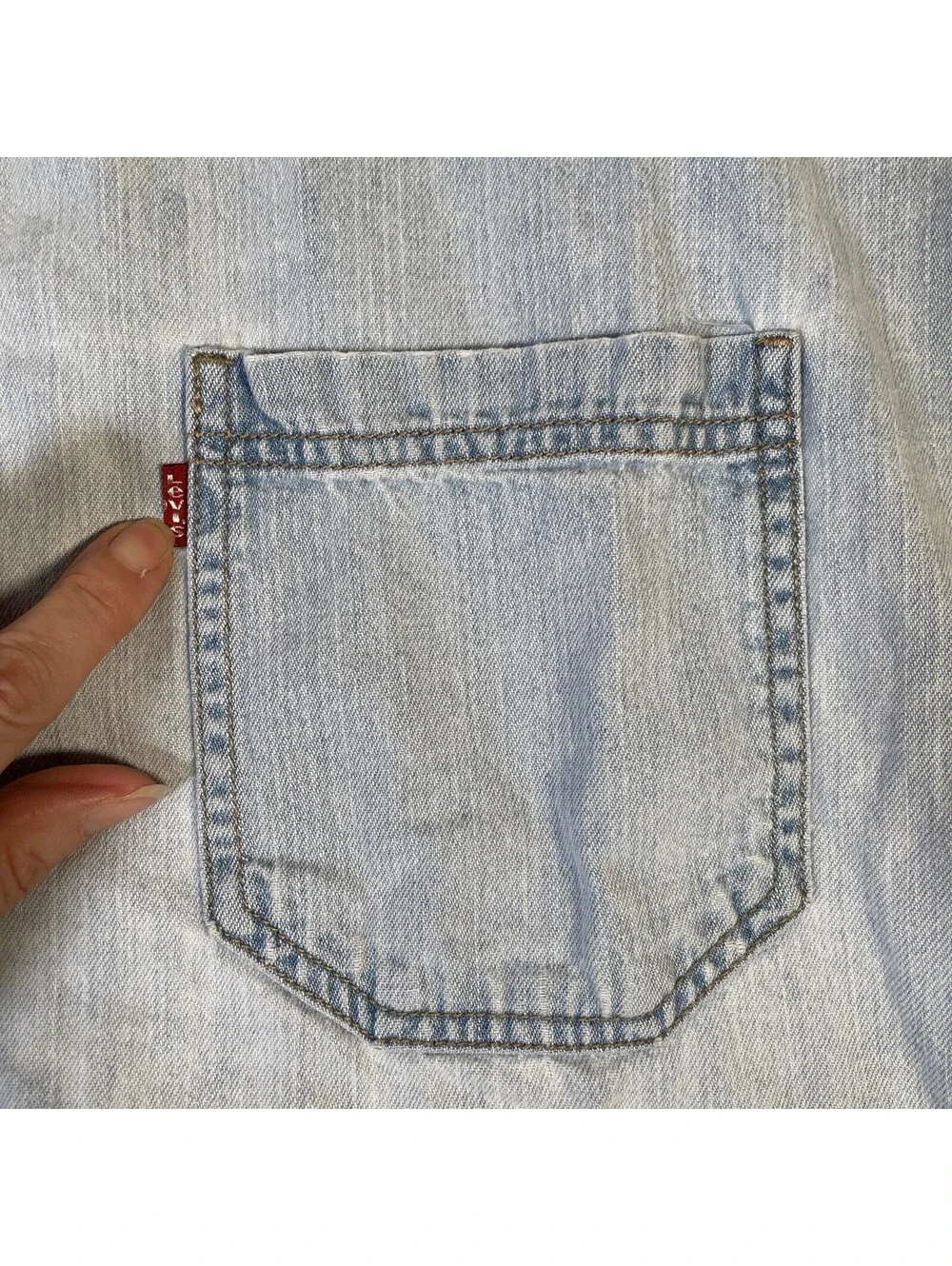 Levis Denim Shirt XL Light Wash Blue Red Tab Western Rodeo Cowboy Distressed